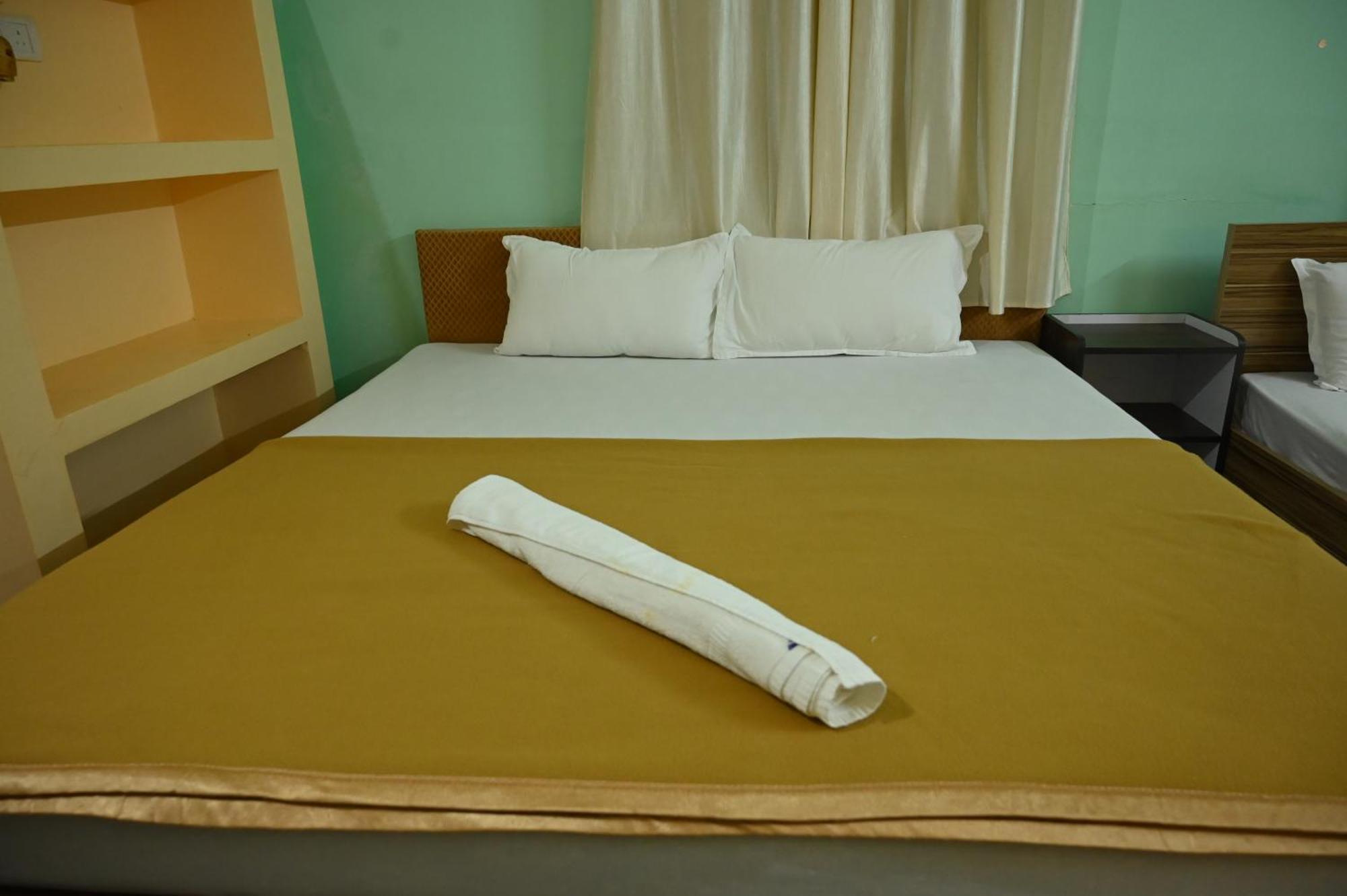 Royal Seaview Residency Port Blair Exterior foto